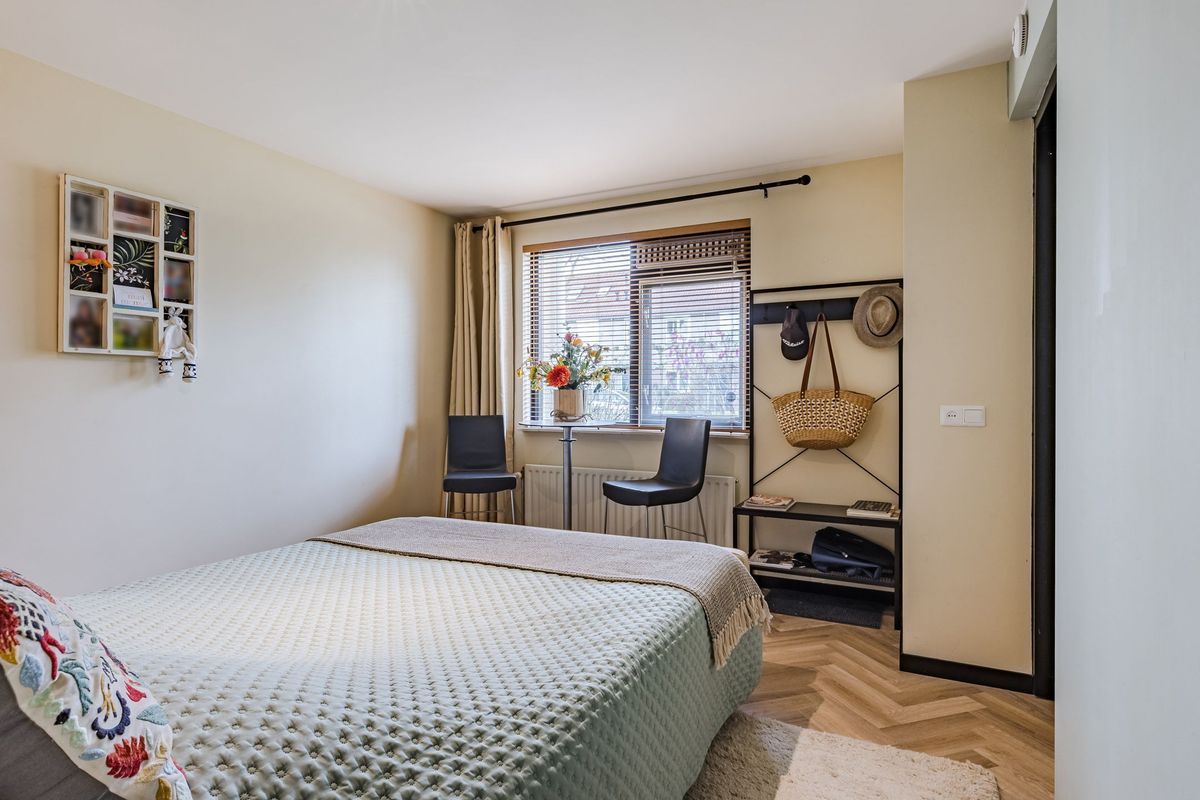 Marga Klompélaan 33 Photo Blur 7