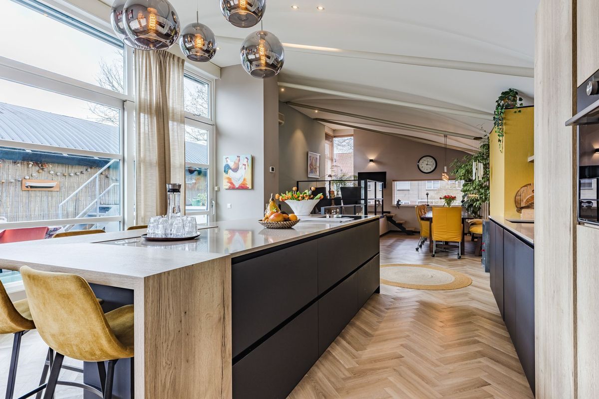 Marga Klompélaan 33 Photo Blur 2