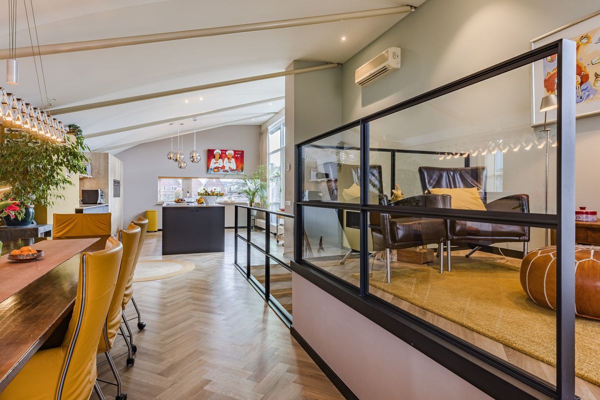 Marga Klompélaan 33 Photo Blur 19