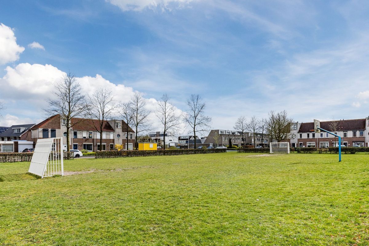 Marga Klompélaan 33 Photo Blur 37