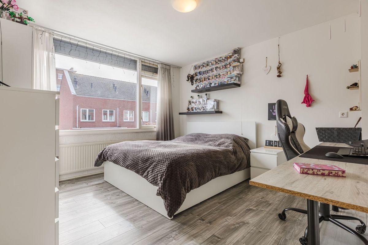 Middenweg 2 Photo Blur 23