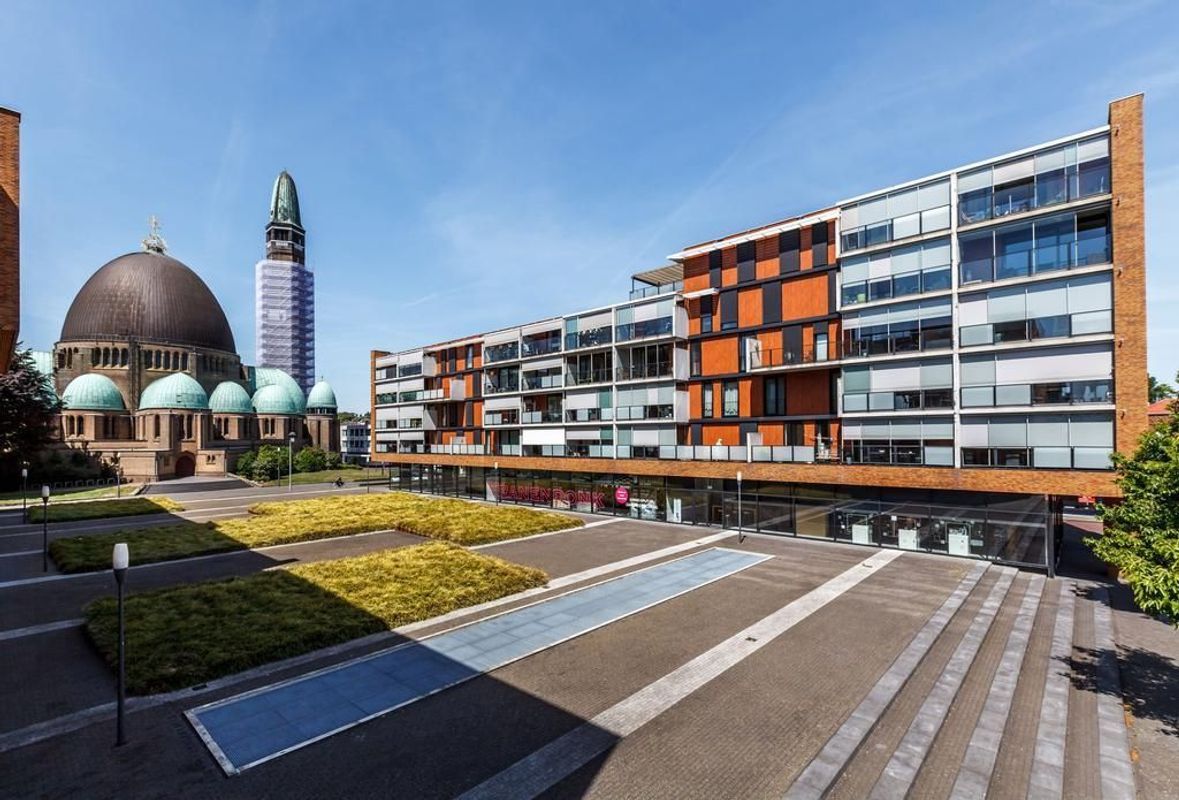 St. Jansplein 52 Photo Blur 10