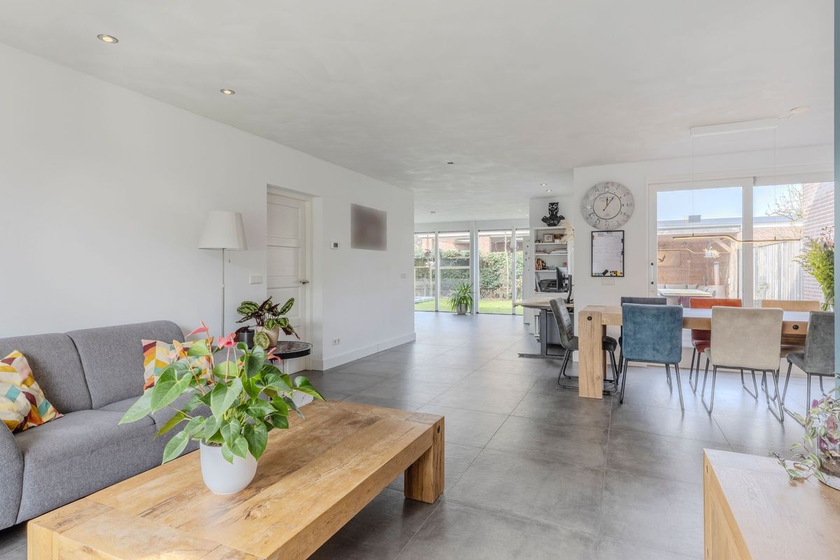 van Wassenbergstraat 8 Photo Blur 2