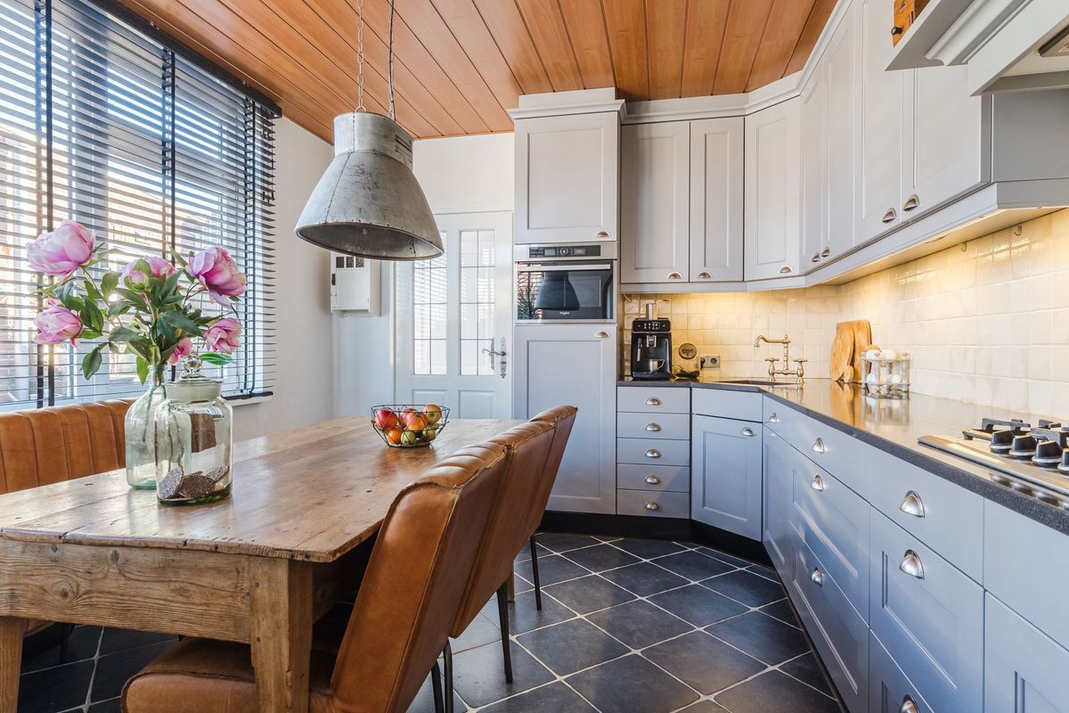 Pastoor Gillisstraat 77 Photo Blur 2