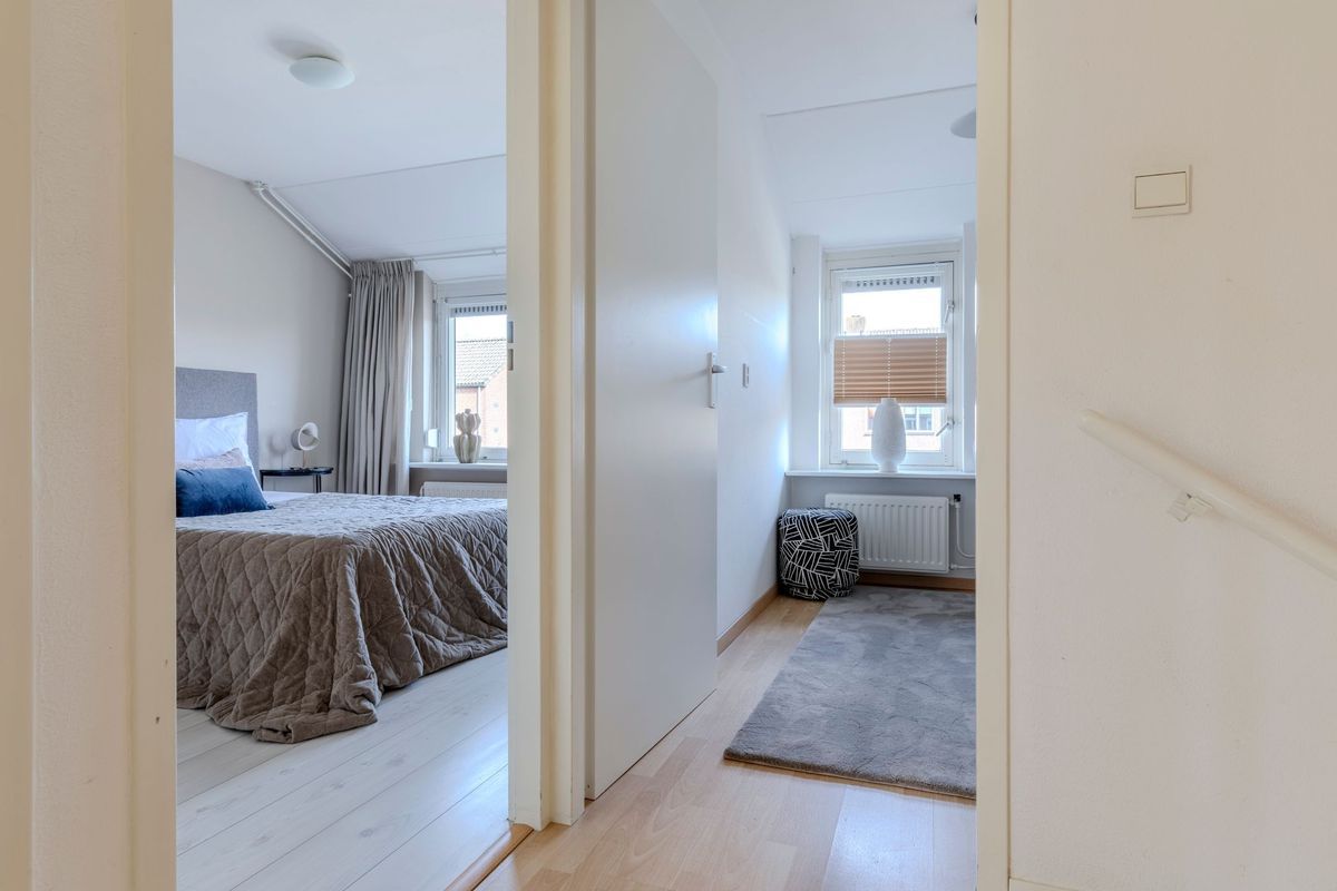 Hagedoorn 10 Photo Blur 15