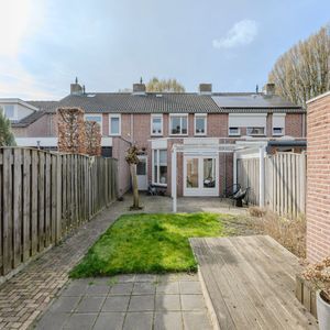 Hagedoorn 10 Photo 2