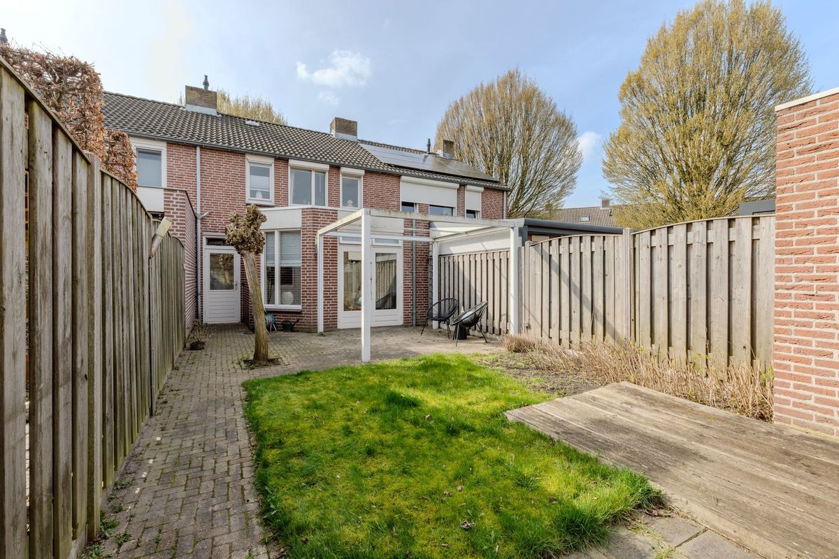 Hagedoorn 10 Photo Blur 28