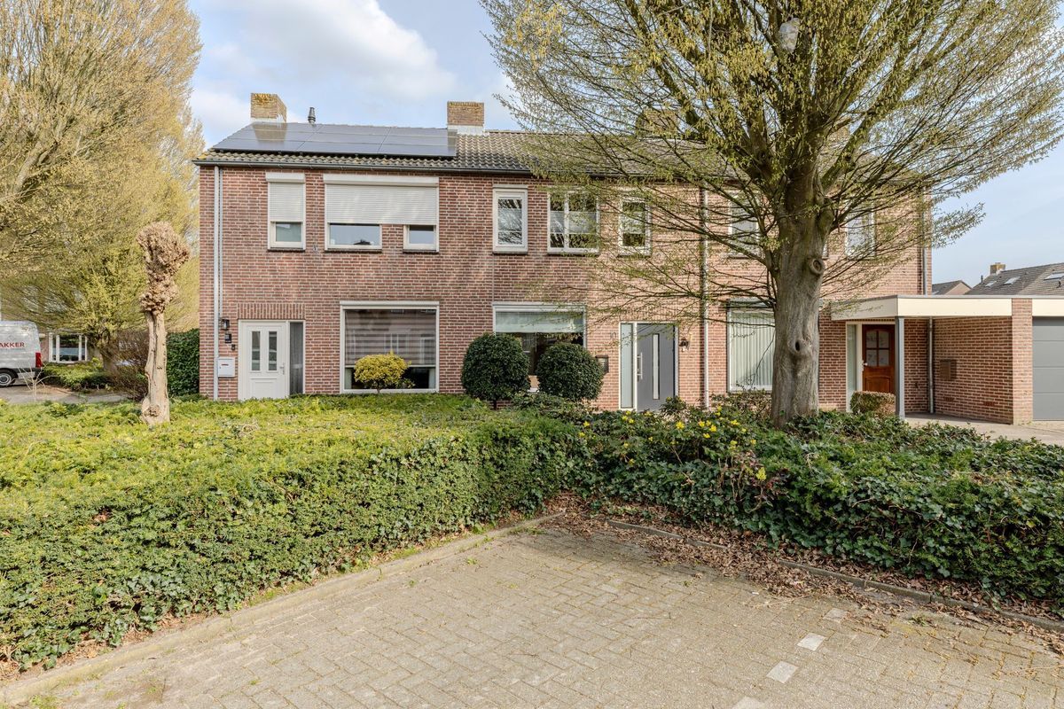 Hagedoorn 10 Photo Blur 37