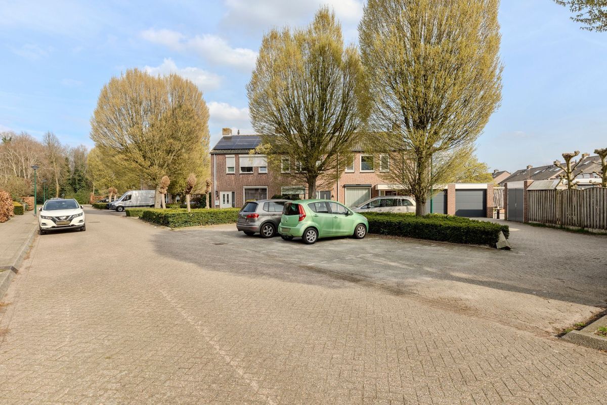 Hagedoorn 10 Photo Blur 40