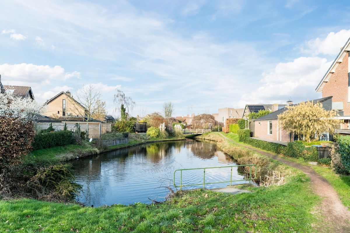 Biezenloop 6 Photo Blur 45