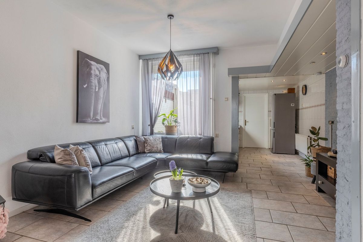 Hobbemastraat 42 Photo Blur 3