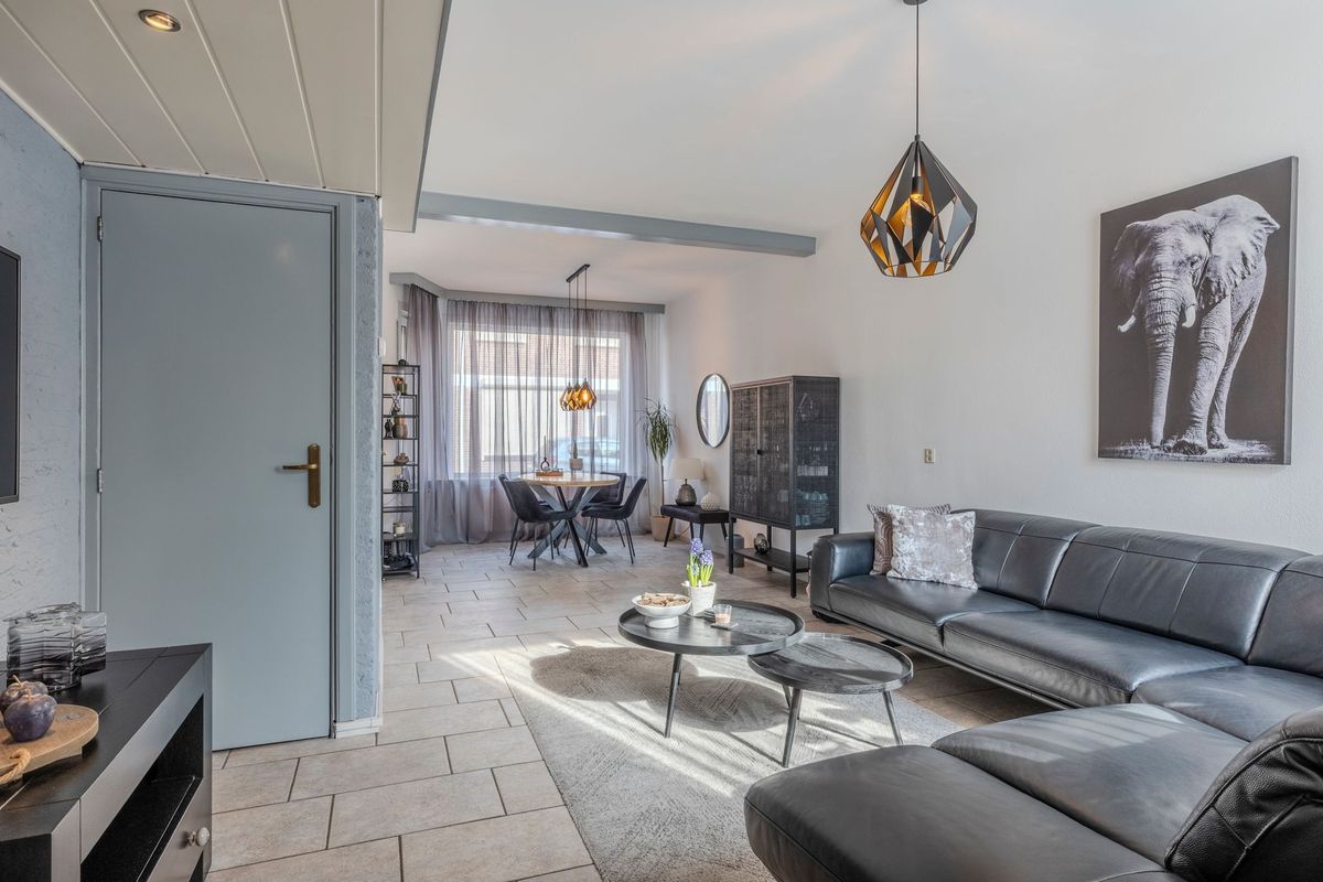 Hobbemastraat 42 Photo Blur 5