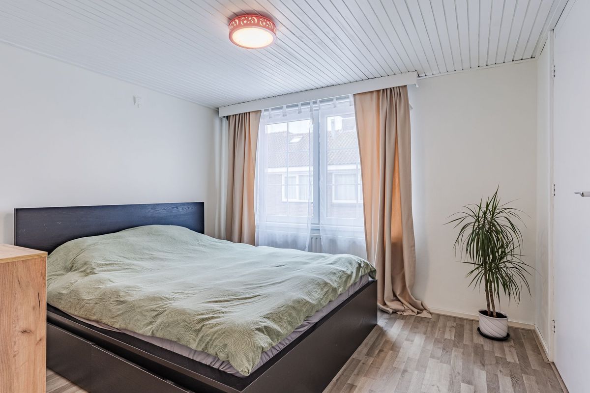 Nicolaas Beetsstraat 19 Photo Blur 14