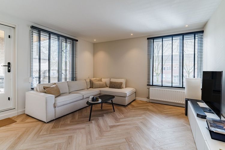 Looiersveld 22 Photo 1