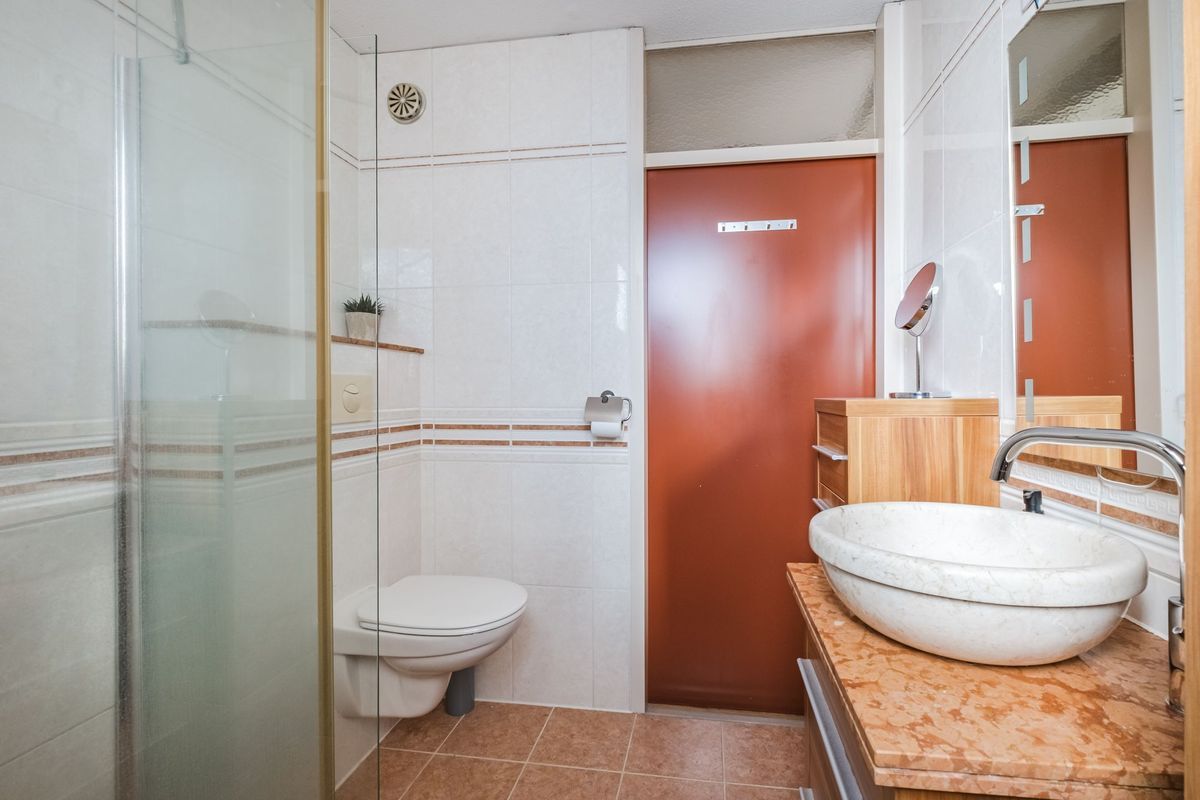 Leeuwenstraat 145 Photo Blur 17