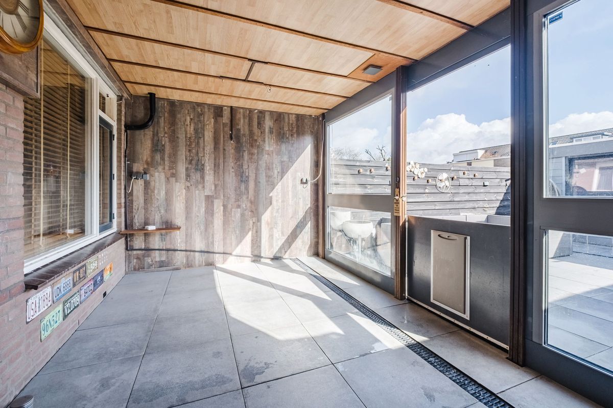 Leeuwenstraat 145 Photo Blur 22