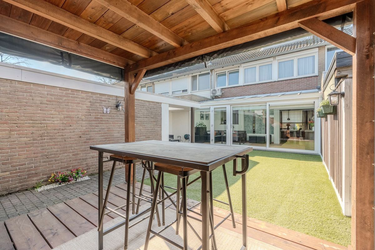 Linze 32 Photo Blur 40