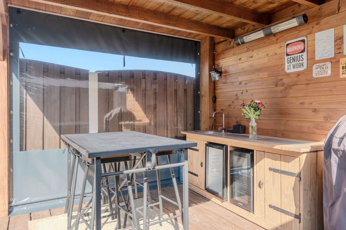 Linze 32 Photo Blur 42