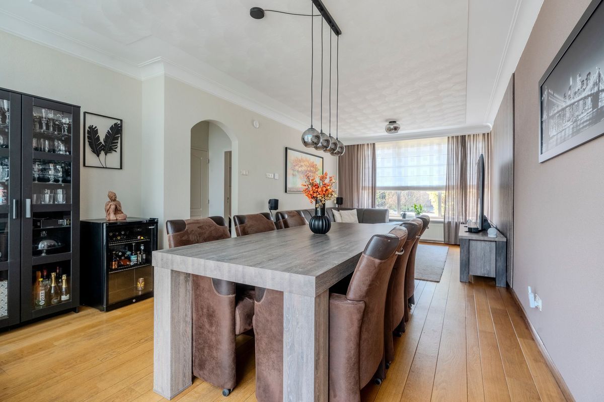 Linze 32 Photo Blur 11