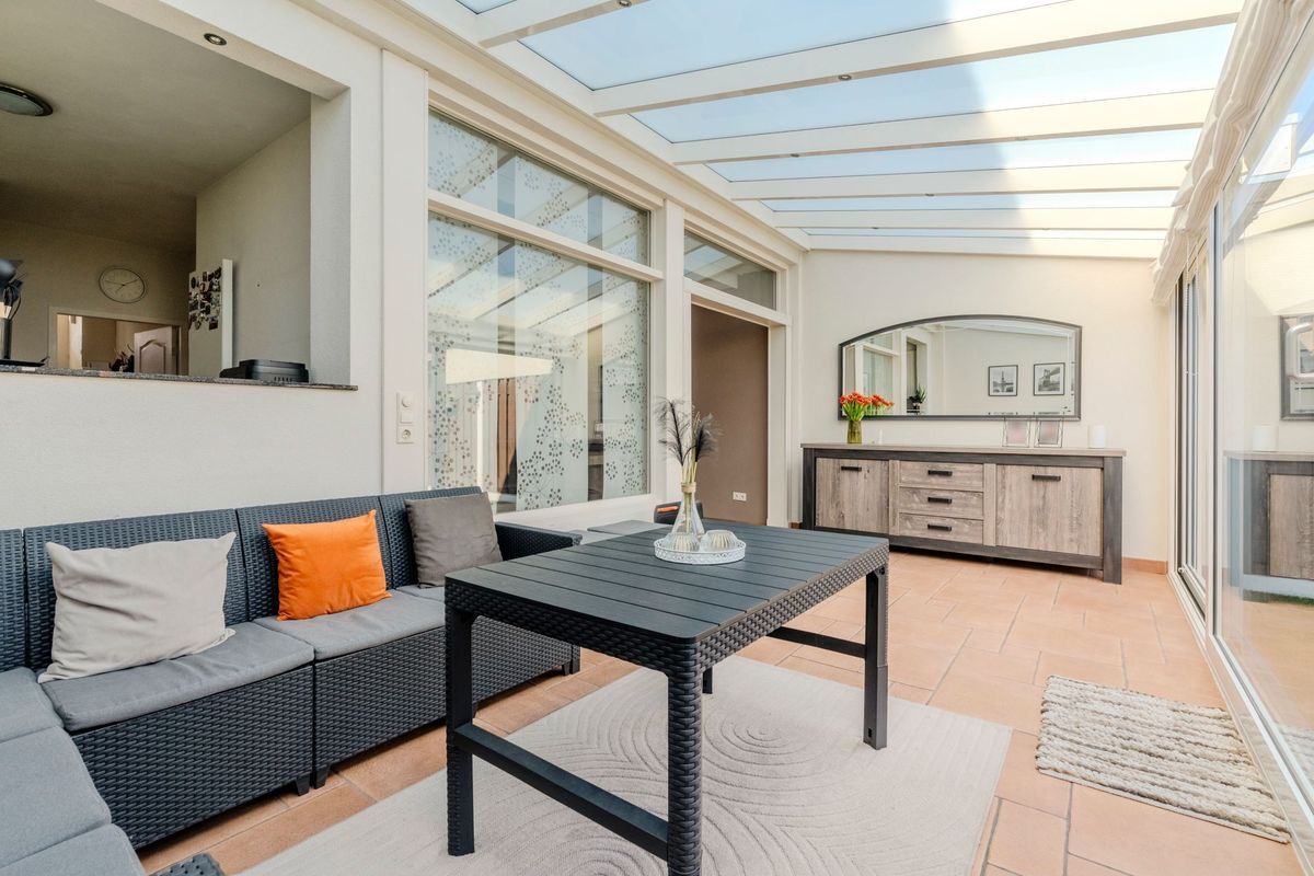 Linze 32 Photo Blur 21