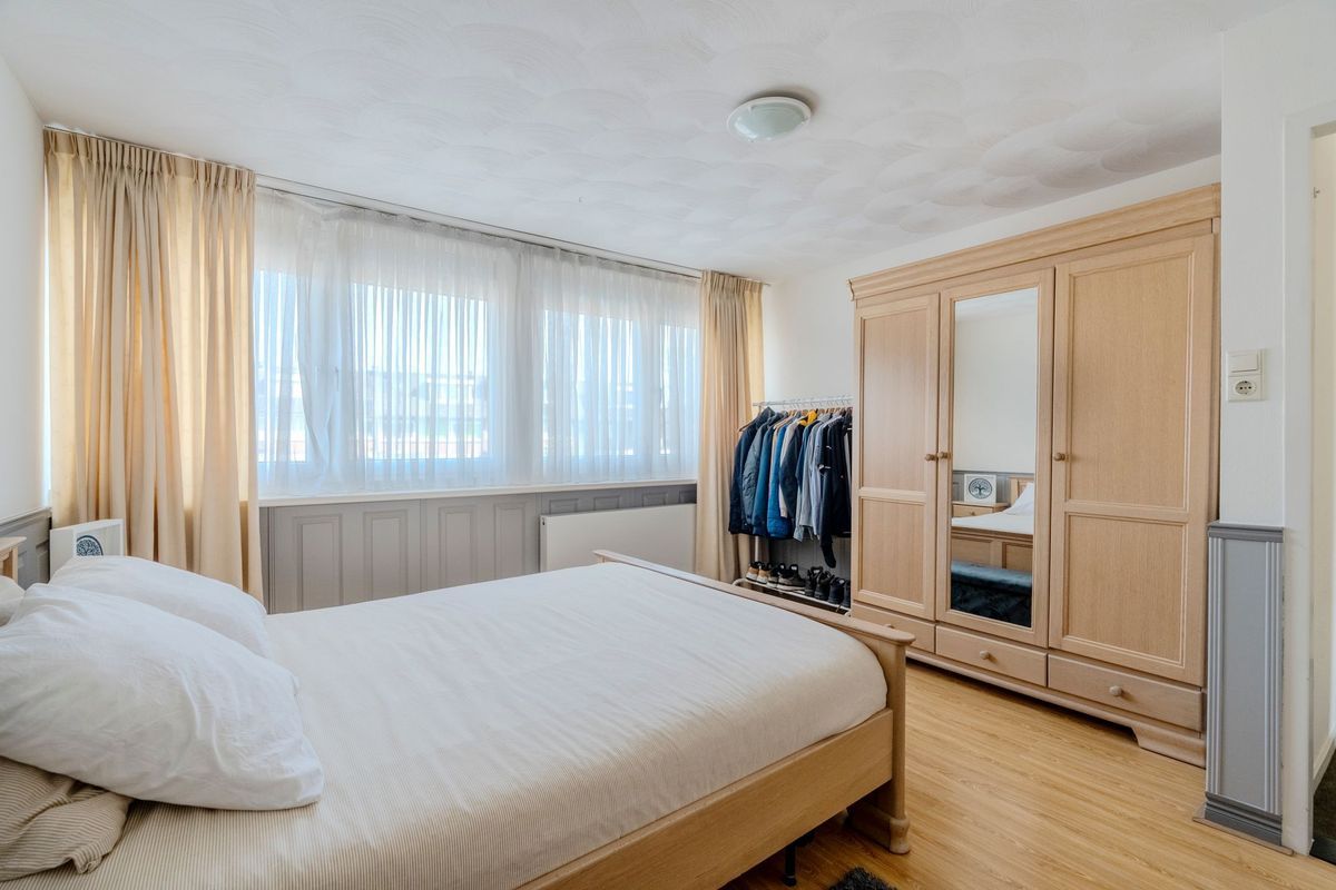 Linze 32 Photo Blur 24