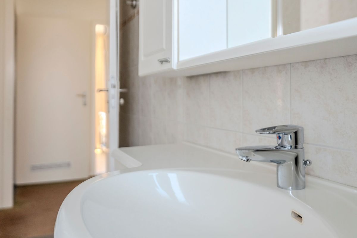 Linze 32 Photo Blur 29