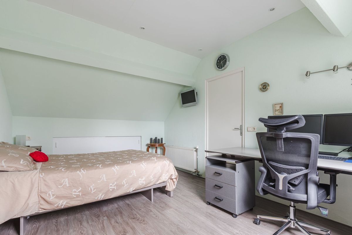 Zaaren 62 Photo Blur 36