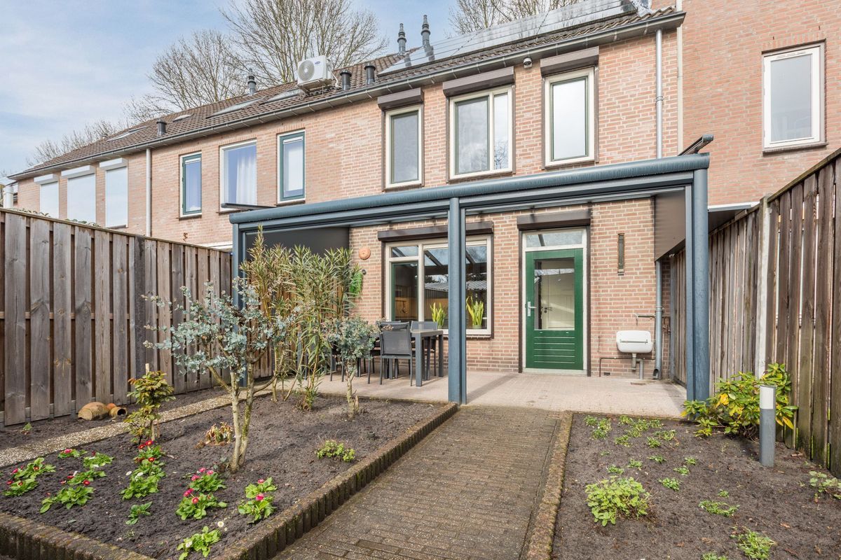 Zaaren 62 Photo Blur 2