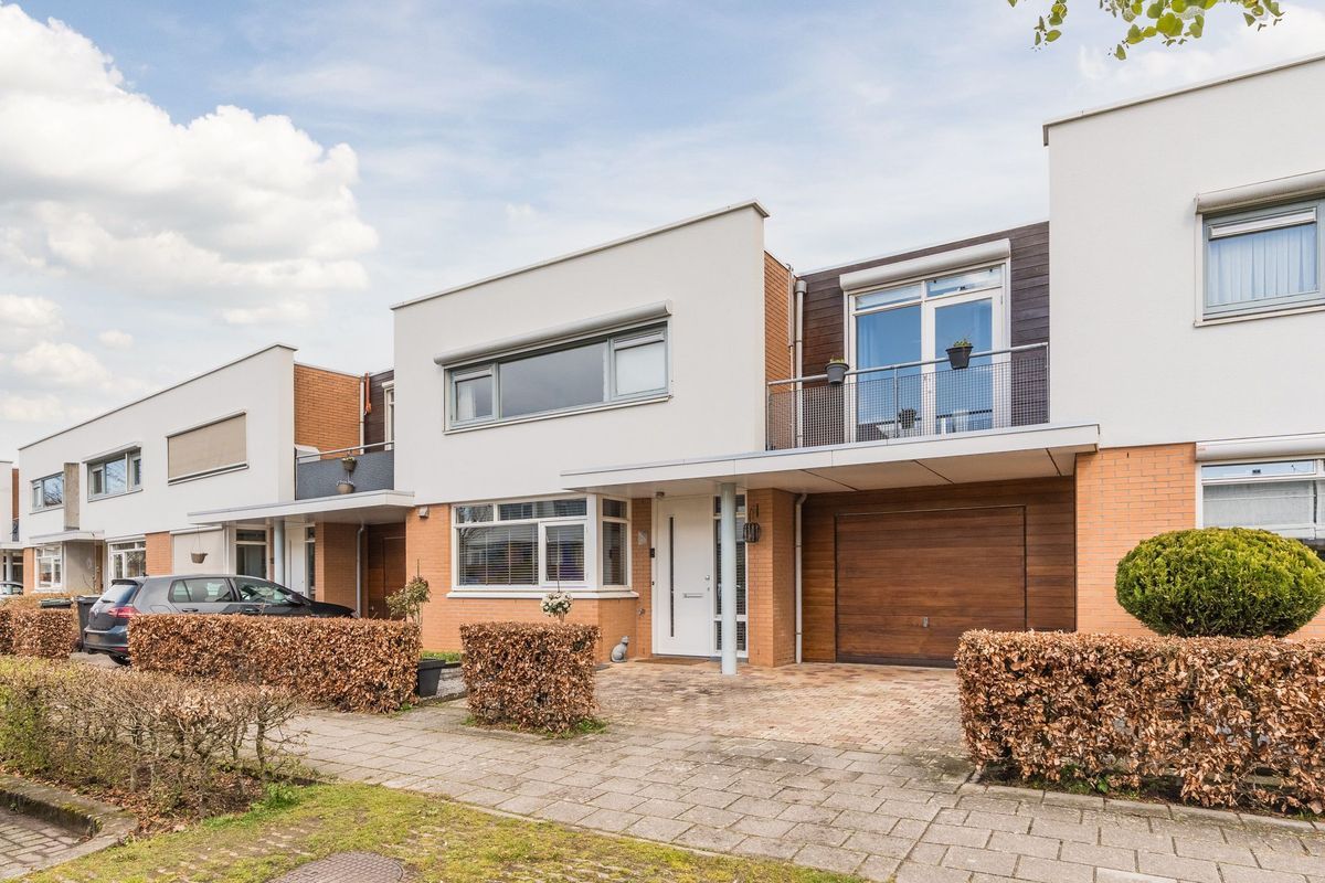 Laan van Tolkien 152 Photo Blur 4