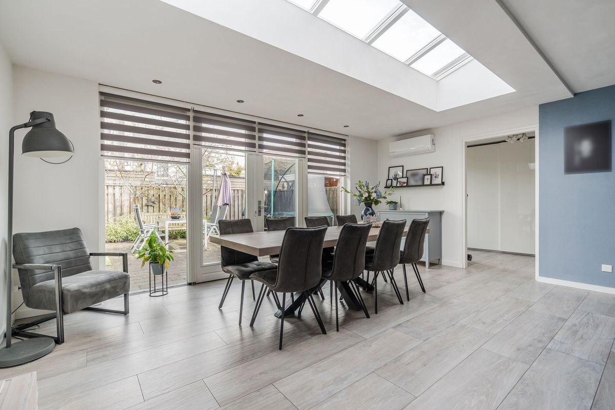 Laan van Tolkien 152 Photo Blur 1