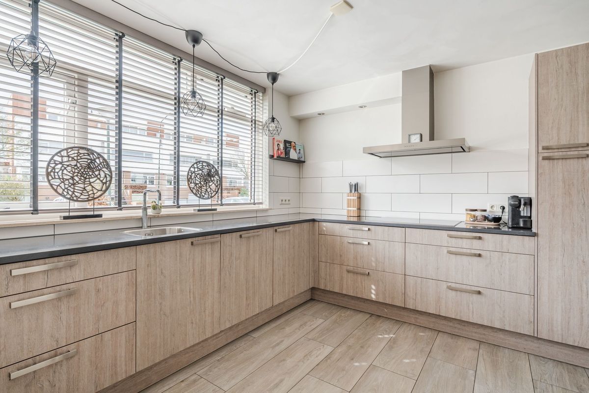 Laan van Tolkien 152 Photo Blur 21