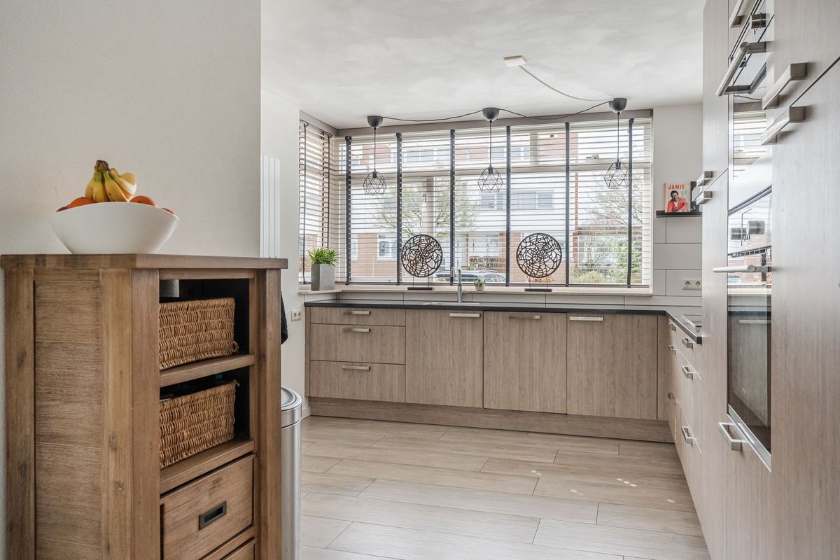 Laan van Tolkien 152 Photo Blur 18