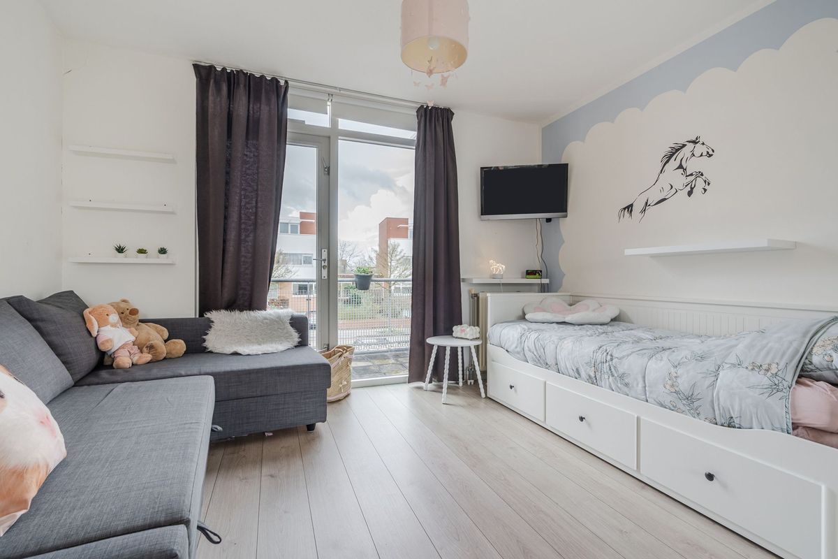 Laan van Tolkien 152 Photo Blur 33