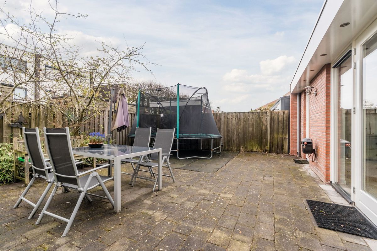 Laan van Tolkien 152 Photo Blur 43