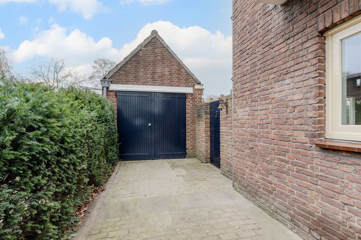 Burgemeester Sweensplein 26 Photo Blur 46