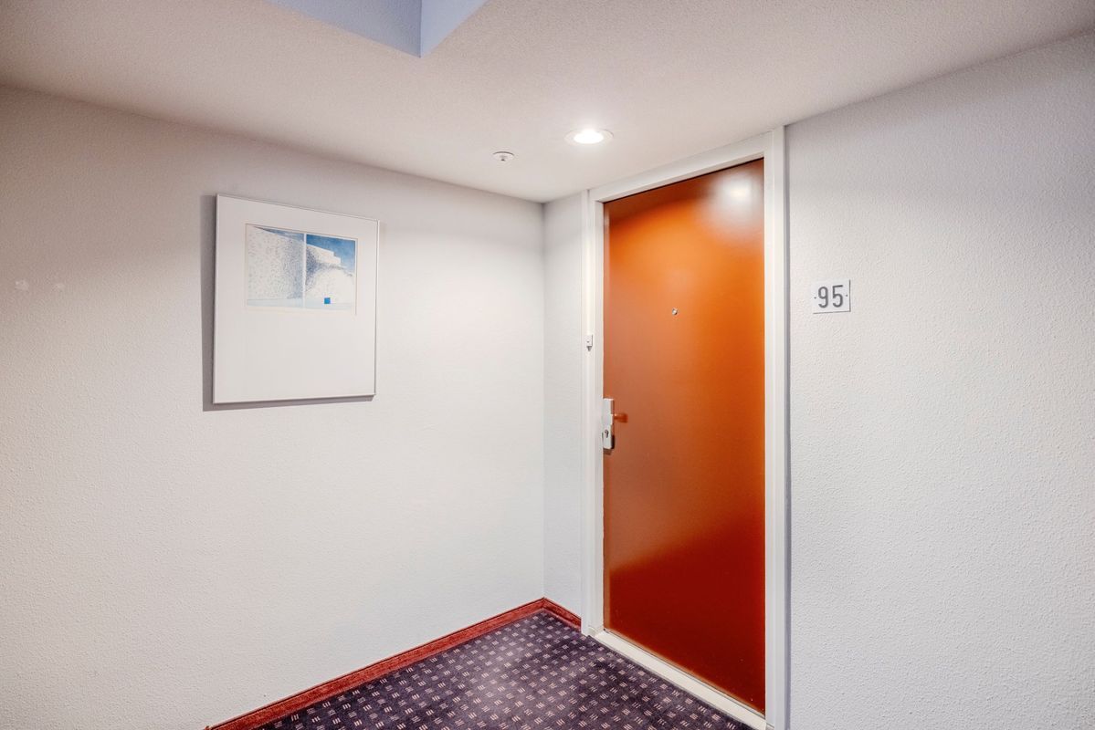 Westpoint 95 Photo Blur 32