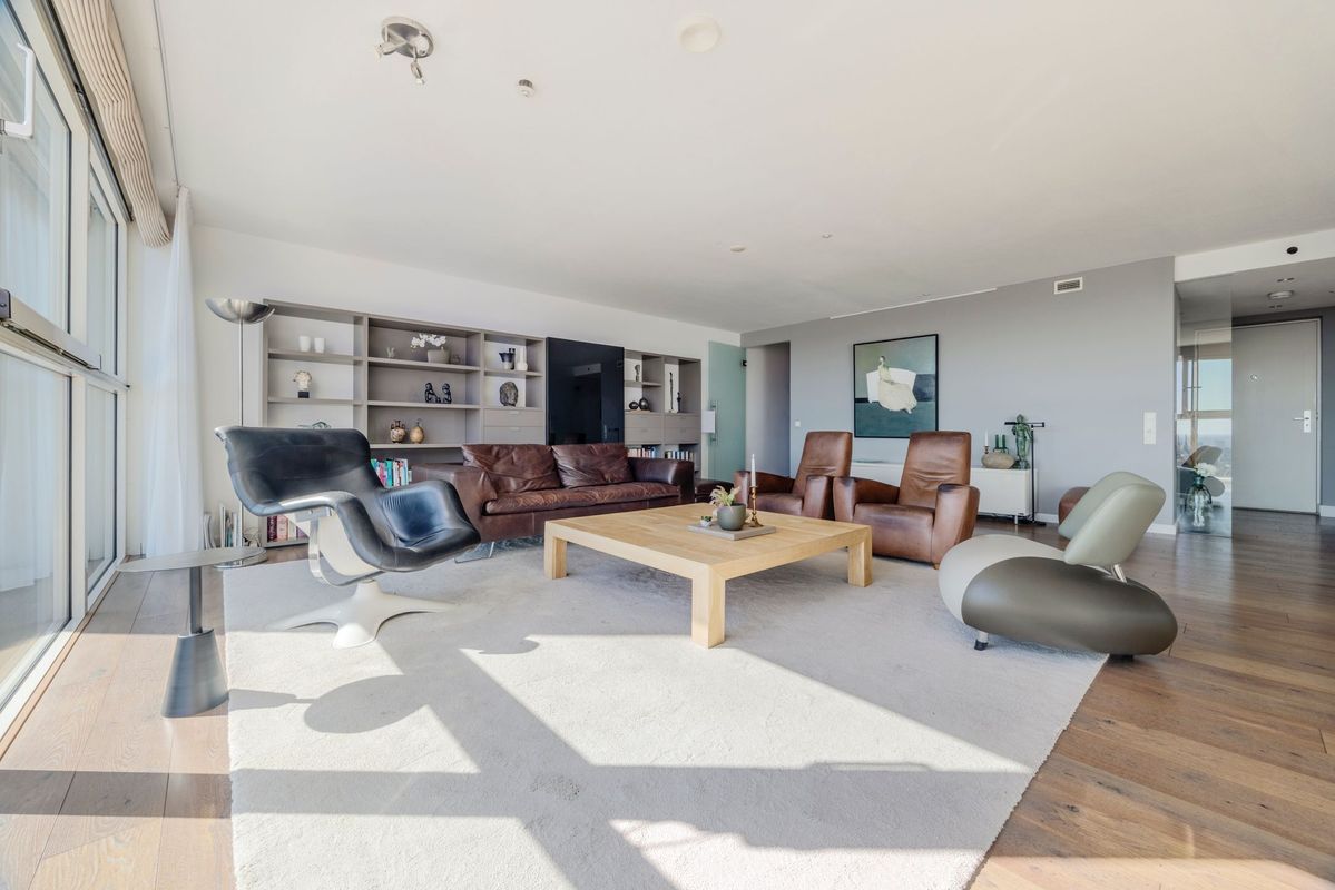 Westpoint 95 Photo Blur 5