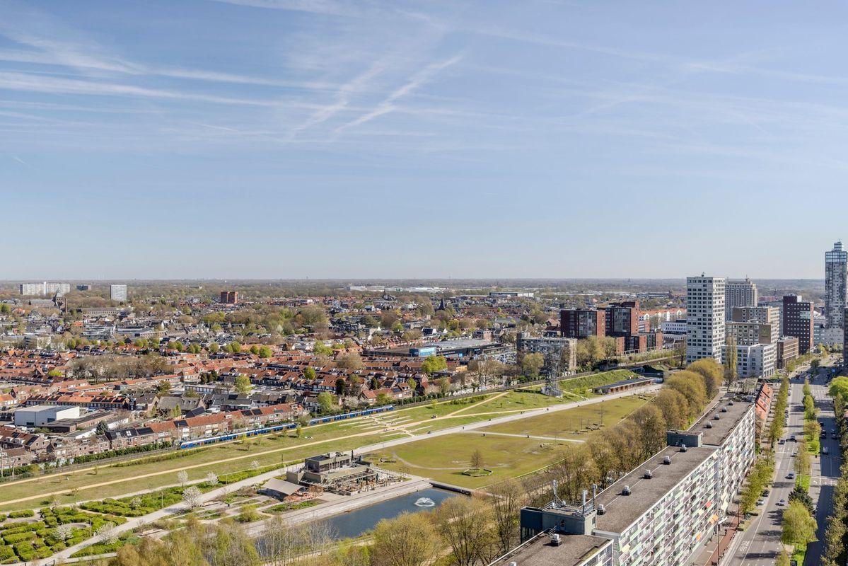 Westpoint 95 Photo Blur 12