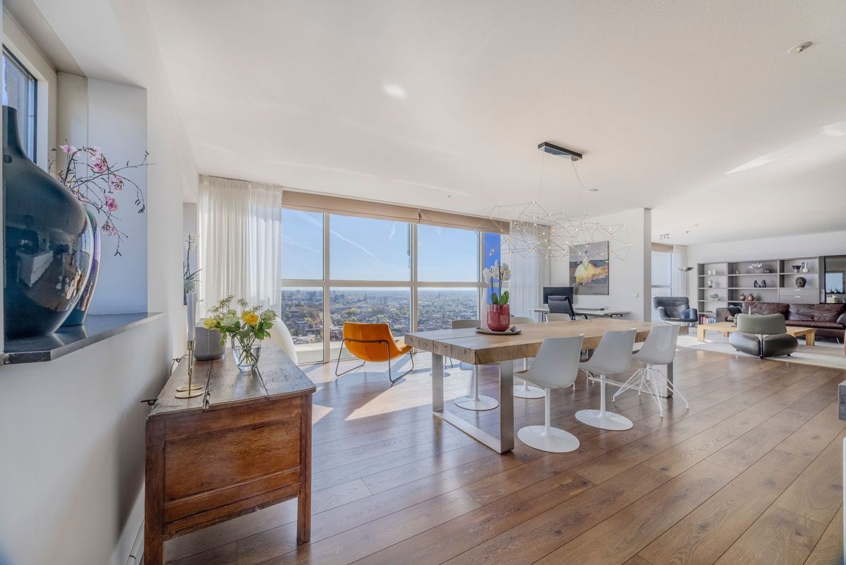 Westpoint 95 Photo Blur 7