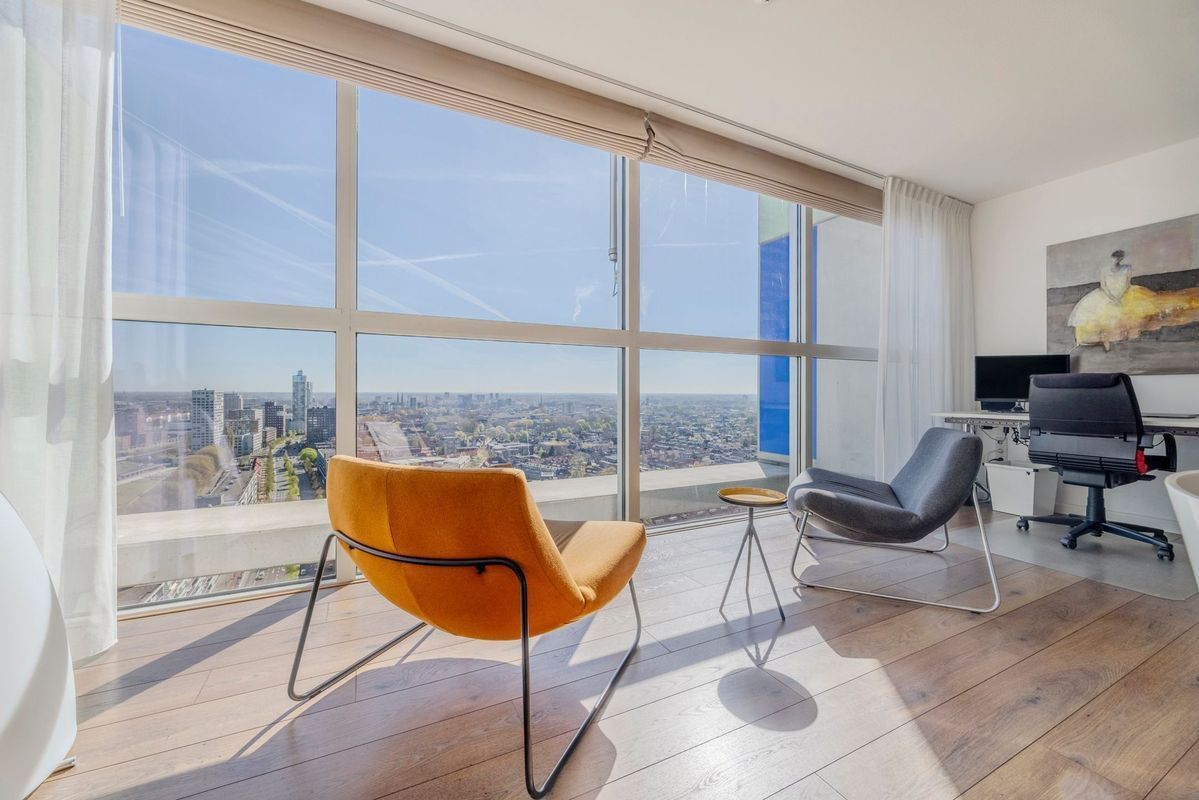 Westpoint 95 Photo Blur 10