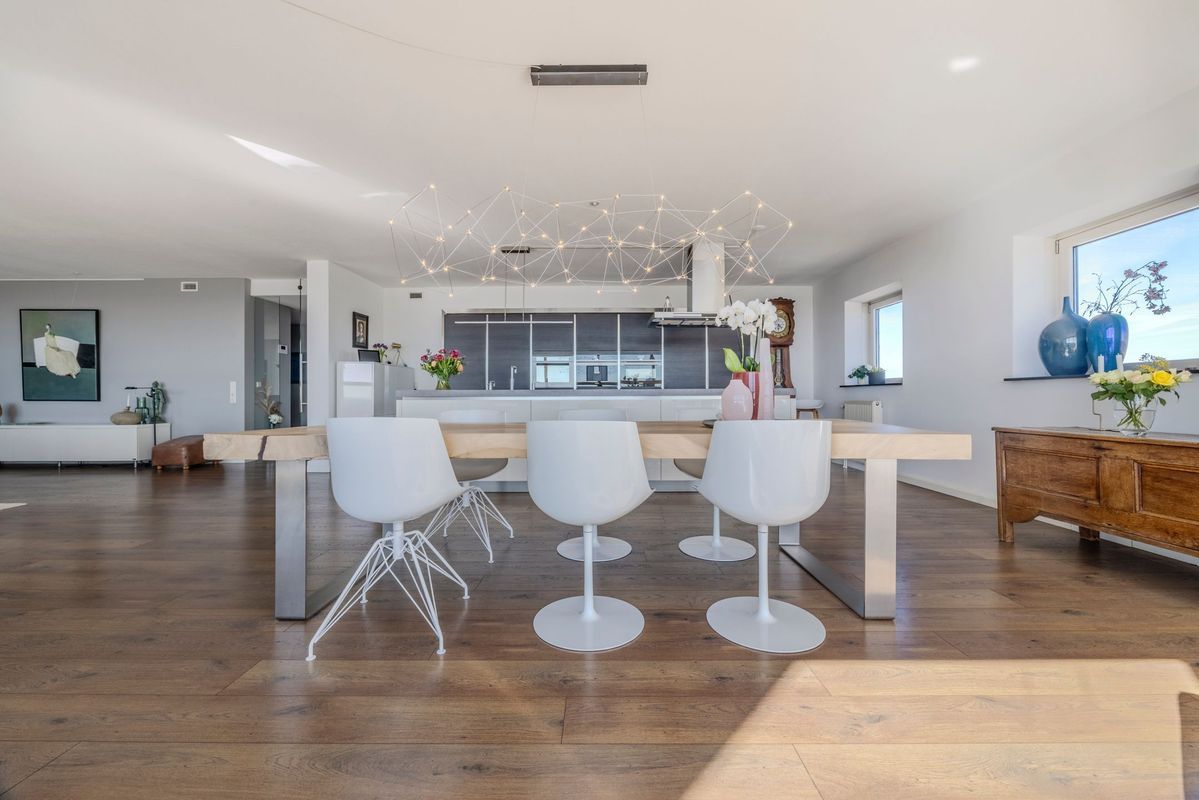 Westpoint 95 Photo Blur 16