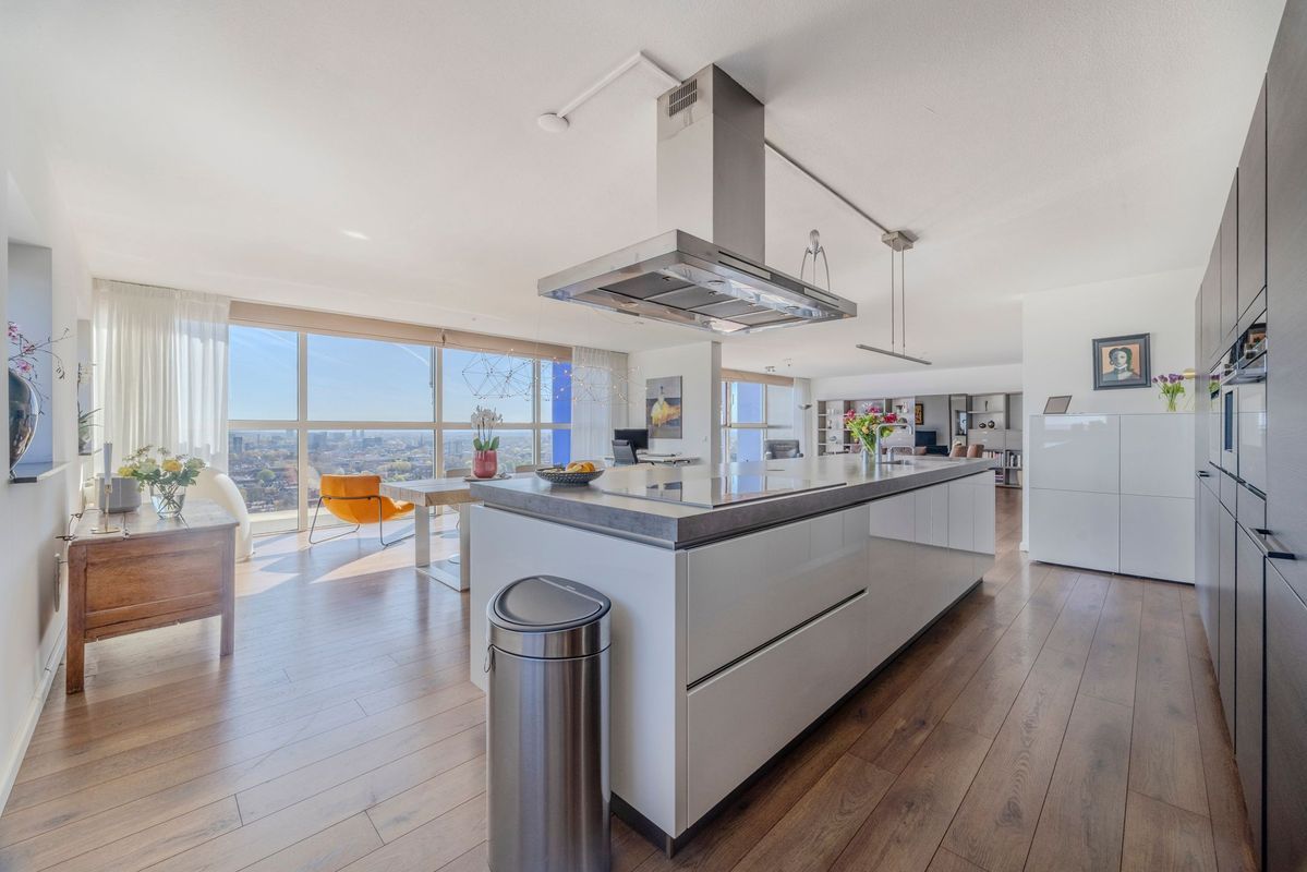 Westpoint 95 Photo Blur 19