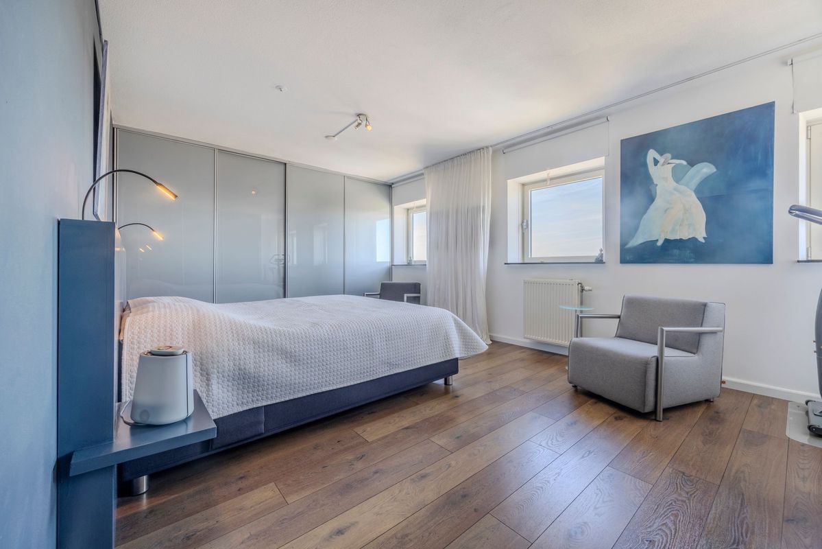 Westpoint 95 Photo Blur 27