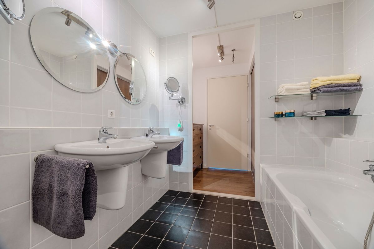 Westpoint 95 Photo Blur 30