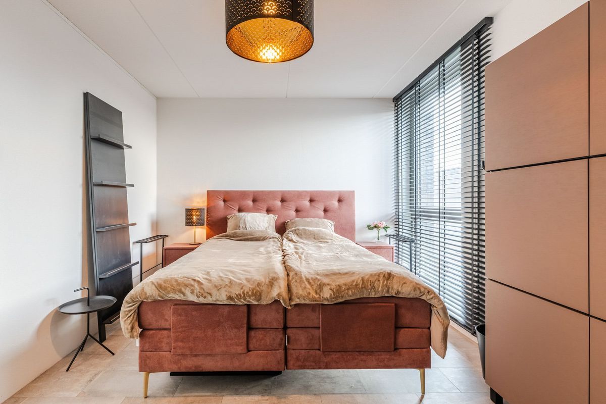 Anton Ebbenhof 12 Photo Blur 15