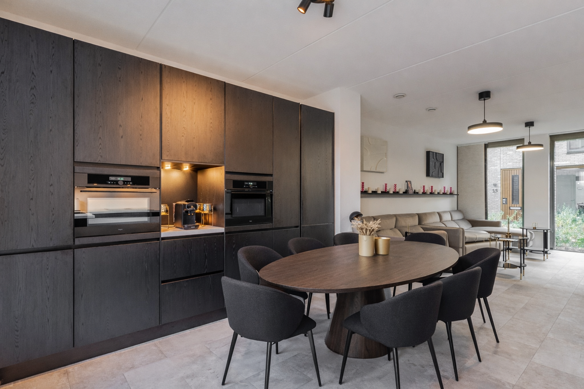 Anton Ebbenhof 12 Photo Blur 3