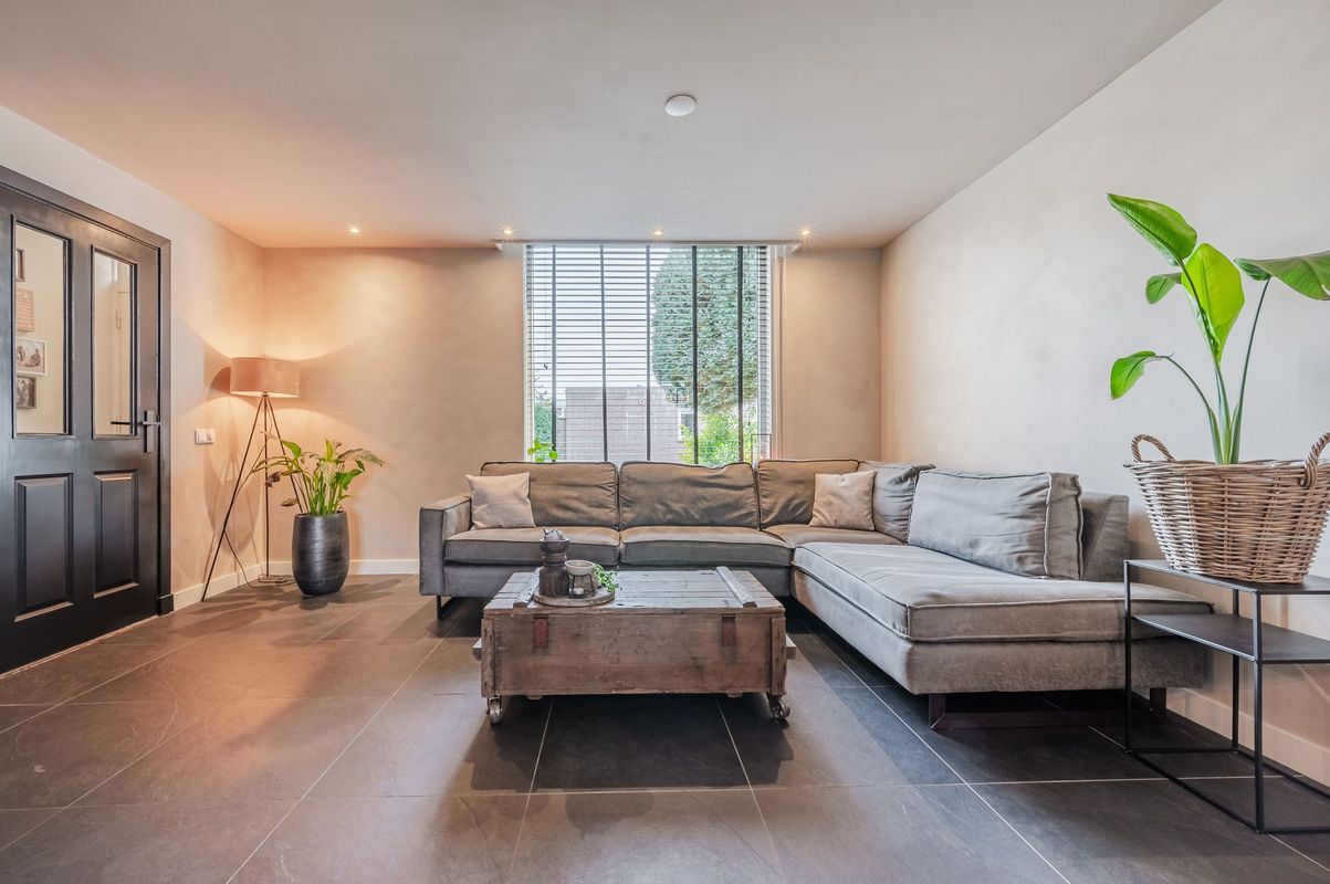 Willem Knaapenstraat 23 Photo Blur 1