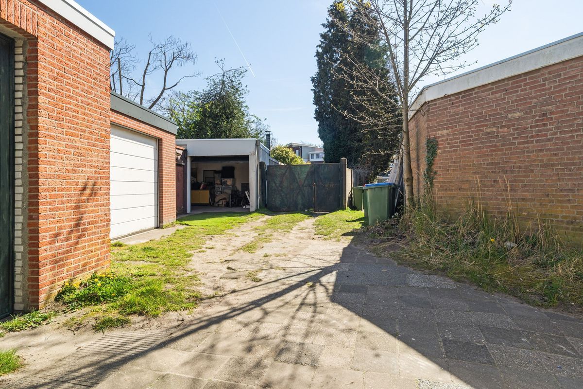 Generaal Maczekstraat 24 Photo Blur 39