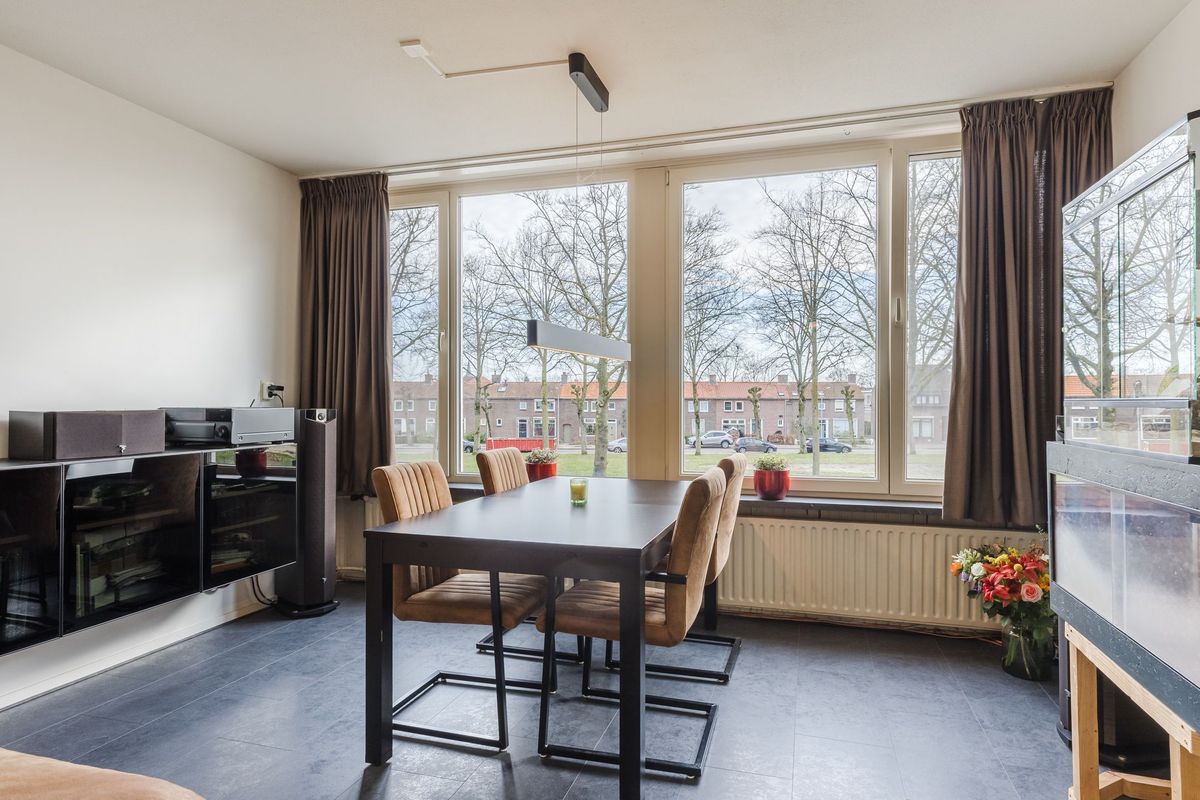 Van Hogendorpplein 25 Photo Blur 4