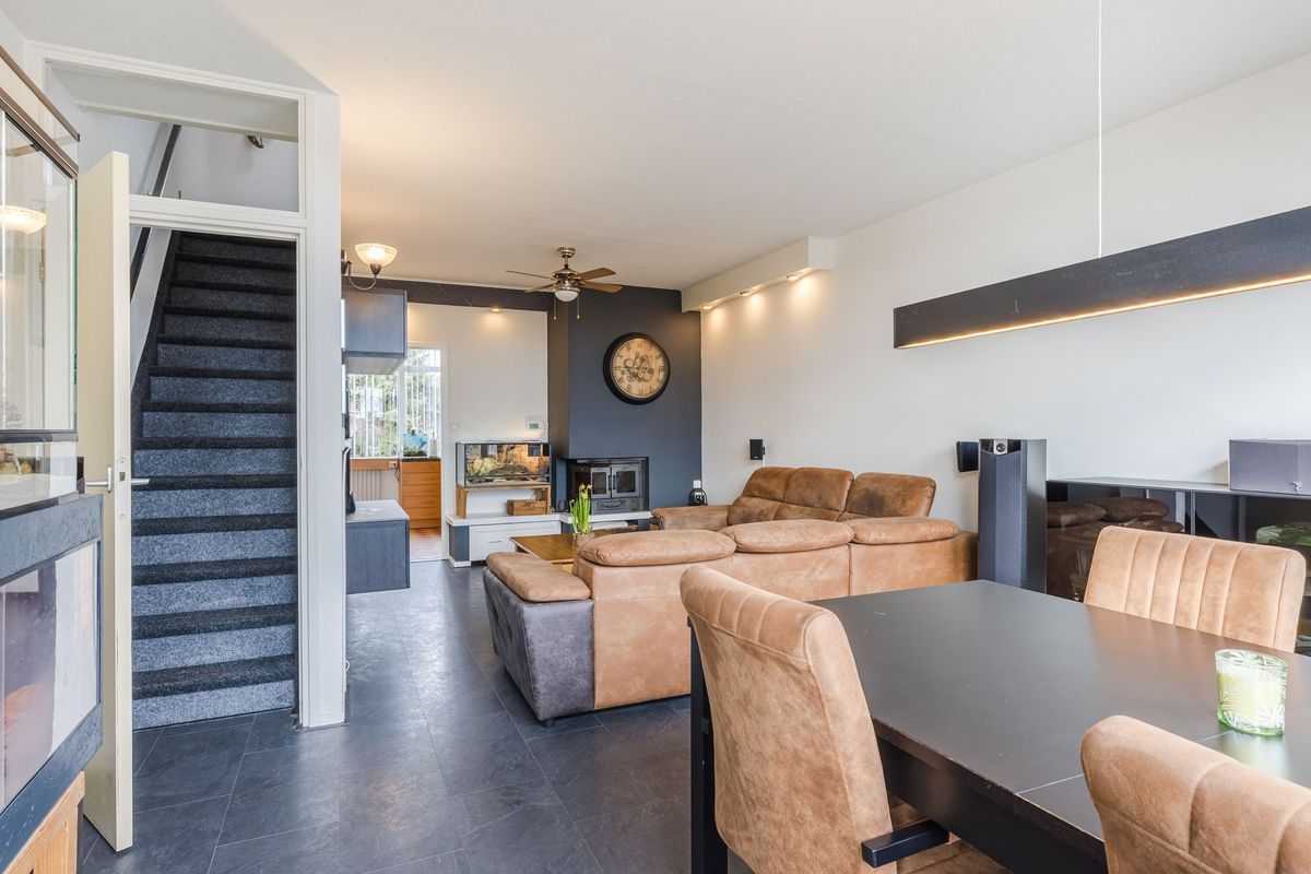 Van Hogendorpplein 25 Photo Blur 3